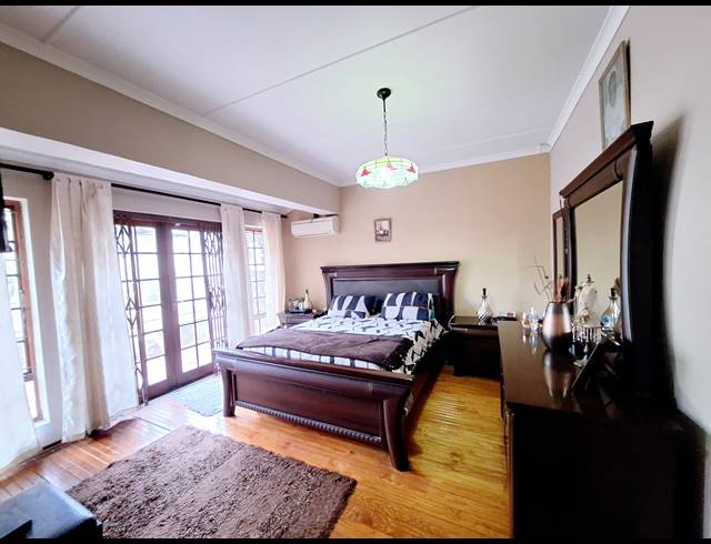 4 BEDROOM HOUSE FOR SALE IN BLUFF